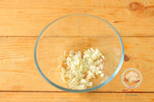 Салат из свинины и кукурузы