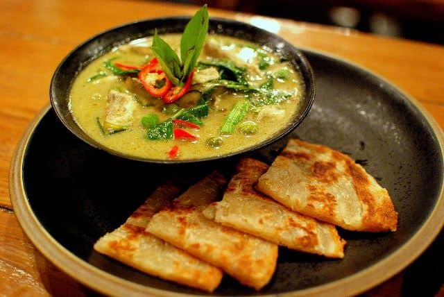 Seseorang dikatakan mengalami darah rendah jika memiliki tekanan darah di bawah 90/60 mmhg. 11 Makanan Khas Thailand Enak Banget Cocok Untuk Lidah Orang Indonesia Makanan Khas Thailand