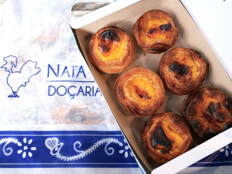 日本で楽しめる本場の味】1日に1000個も売れる！ポルトガルの修道院と同じ味わいを楽しめるエッグタルトの名店、渋谷区富ヶ谷「ナタ・デ・クリスチアノ」 | Gotrip! 明日、旅に行きたくなるメディア 日本で楽しめる本場の味】1日に1000個も売れる！ポルトガルの修道院と同じ味わいを楽しめるエッグタルトの名店、渋谷区富ヶ谷「ナタ・デ・クリスチアノ」 | Gotrip! 明日、旅に行きたくなるメディア