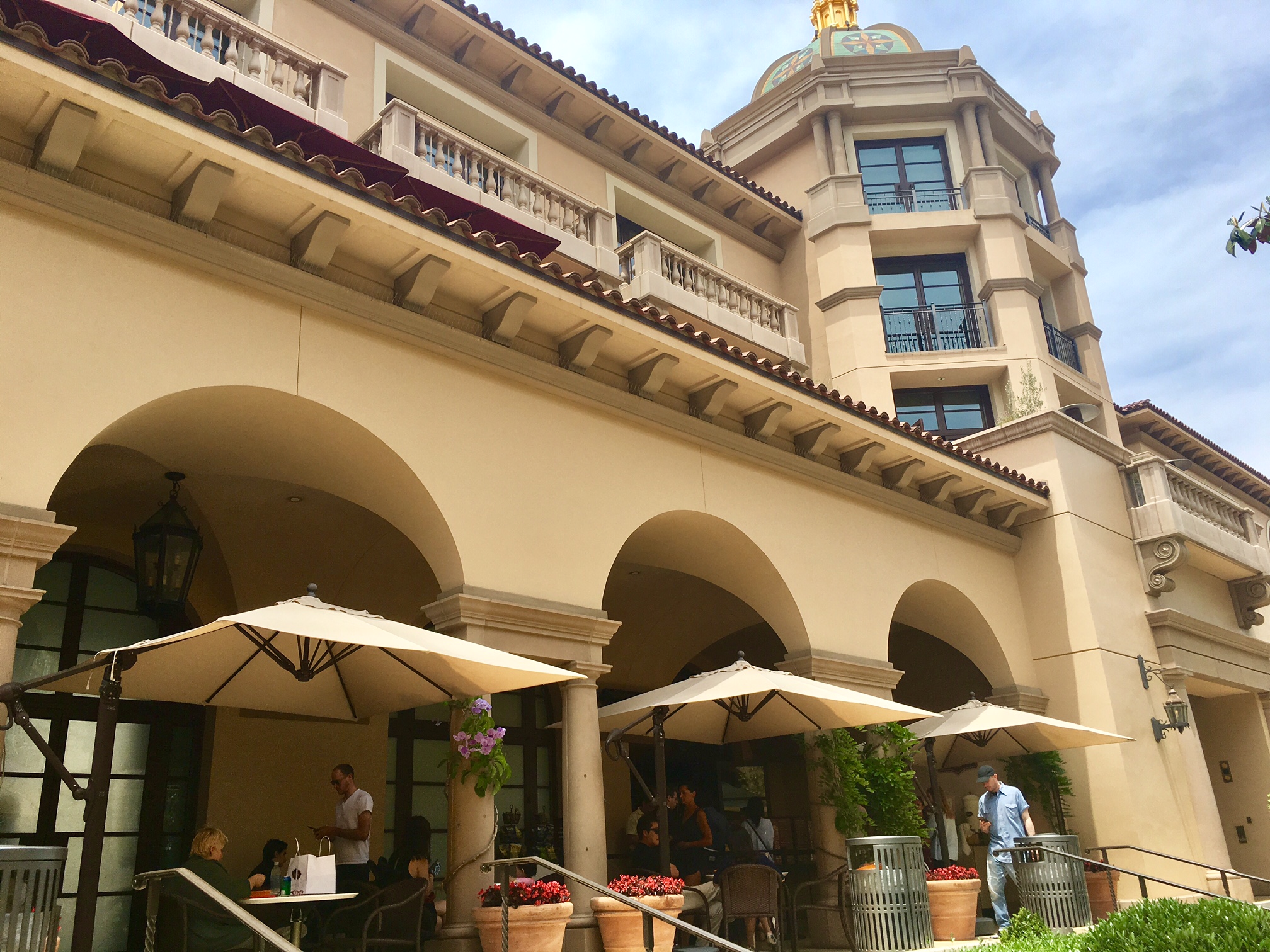 ロサンゼルス在住ライターが教える！ビバリーヒルズでお手軽価格のランチを楽しめる秘密のガーデン「スウィート ビバリー（Sweet Beverly