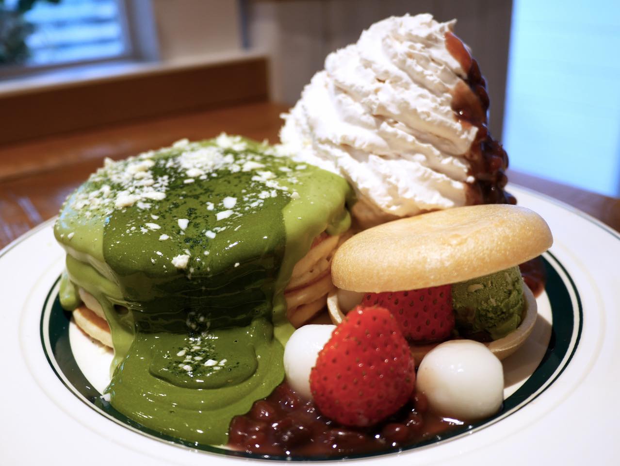 日本の和に彩られたパンケーキ！Eggs’n Things京都四条店限定『香る、宇治抹茶パンケーキ』が絶品！ GOTRIP! 明日、旅に行き