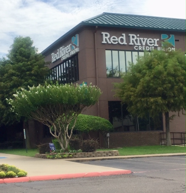 Red River Federal Credit Union Making Texarkana Beautiful Since 1943