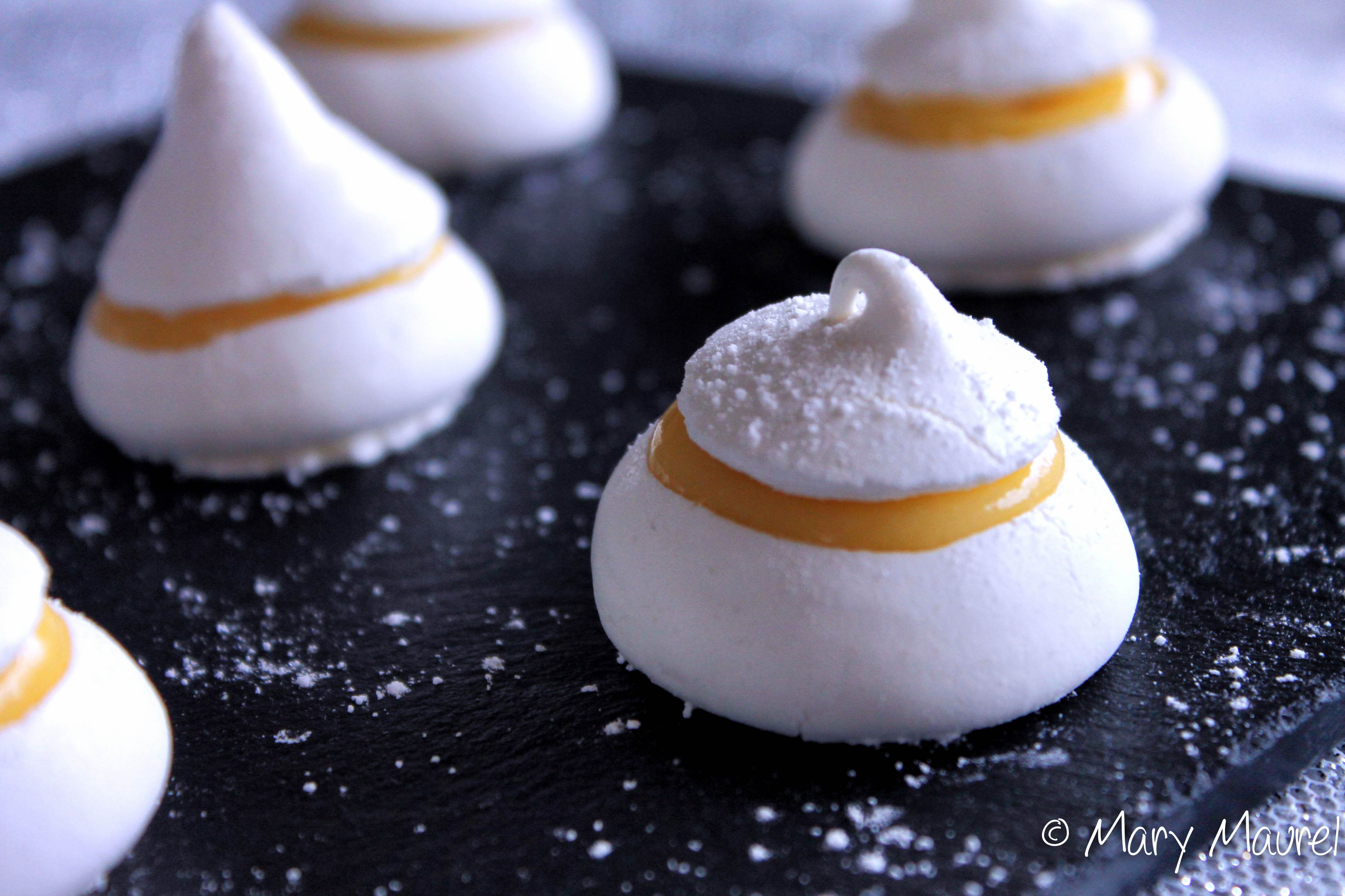 Mini Meringues, curd MangueCitron Gourmand Croquant By Mary & Co