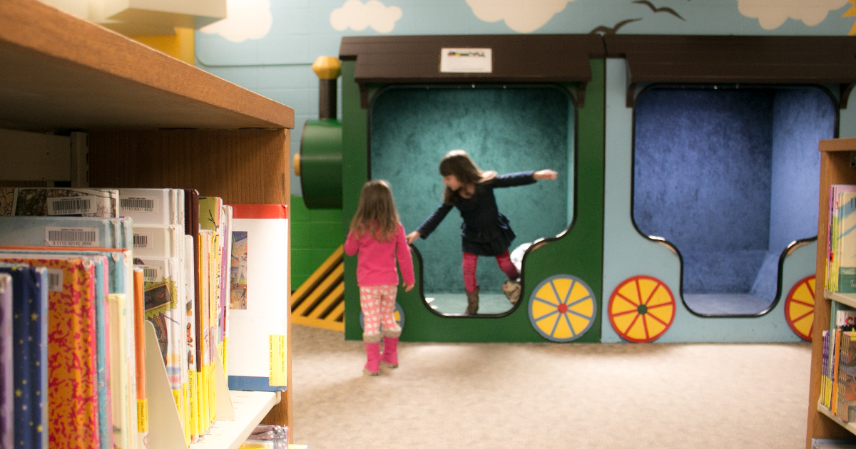 Appleton Public Library, Family & Children Services