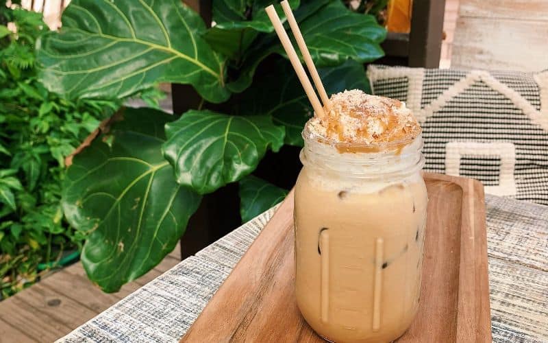 17 Cafes for the Best Coffee in Maui (2024)