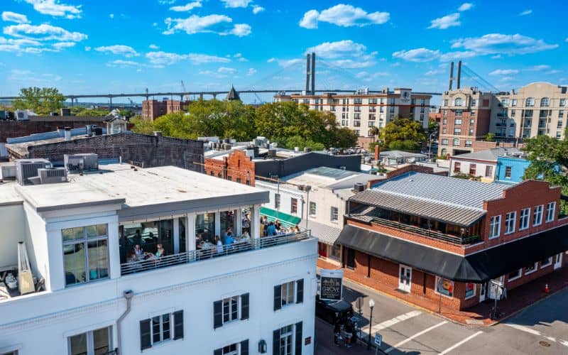13 Rooftop Bars in Savannah for SkyHigh Hangouts (2023)