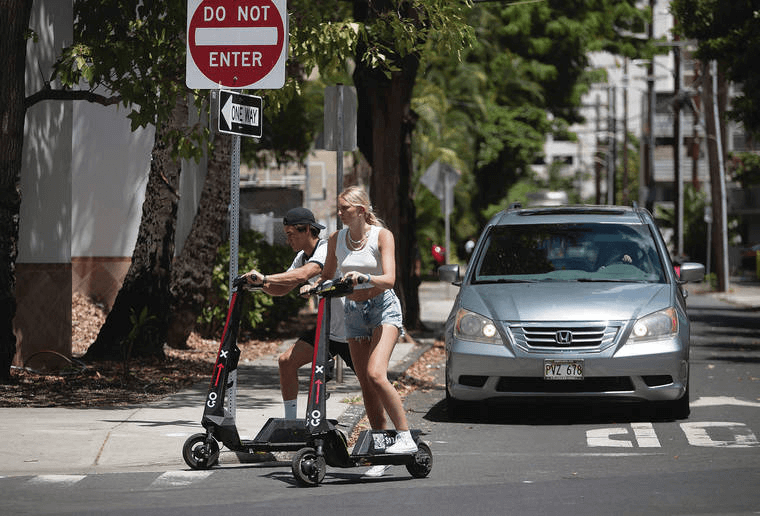 Rent a Scooter 24/7 in Honolulu
