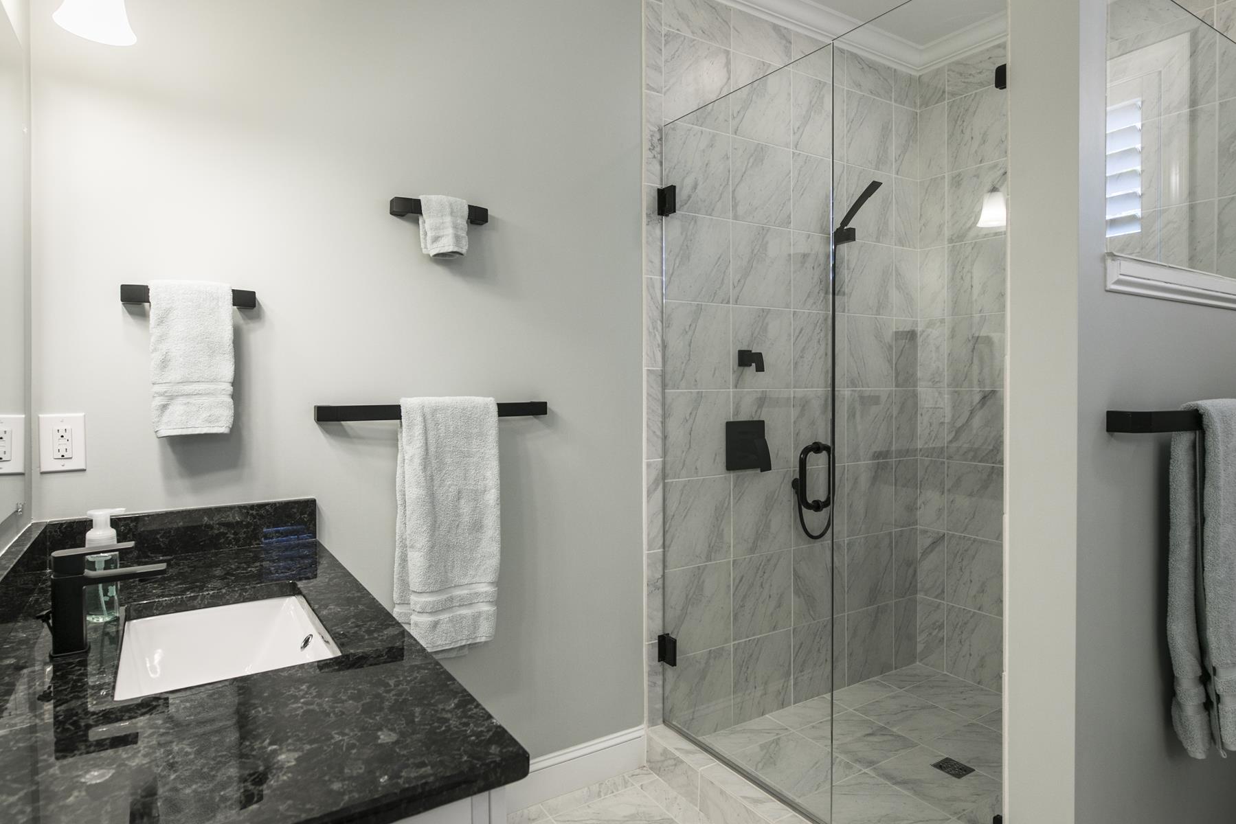 GP Glass Shower Doors Chicago, IL Frameless Shower Doors & Sliding