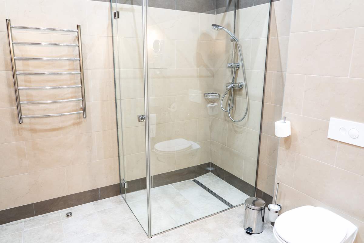 What Are The Benefits of Frameless Glass Shower Doors Installation