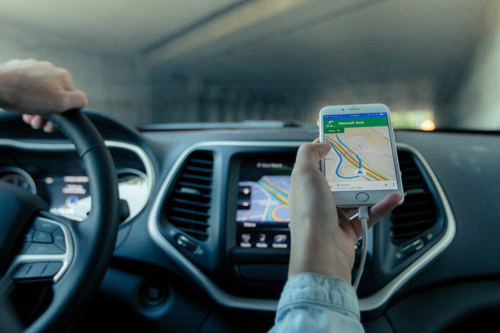 TOP5 des applications GPS sans pour Android et iOS