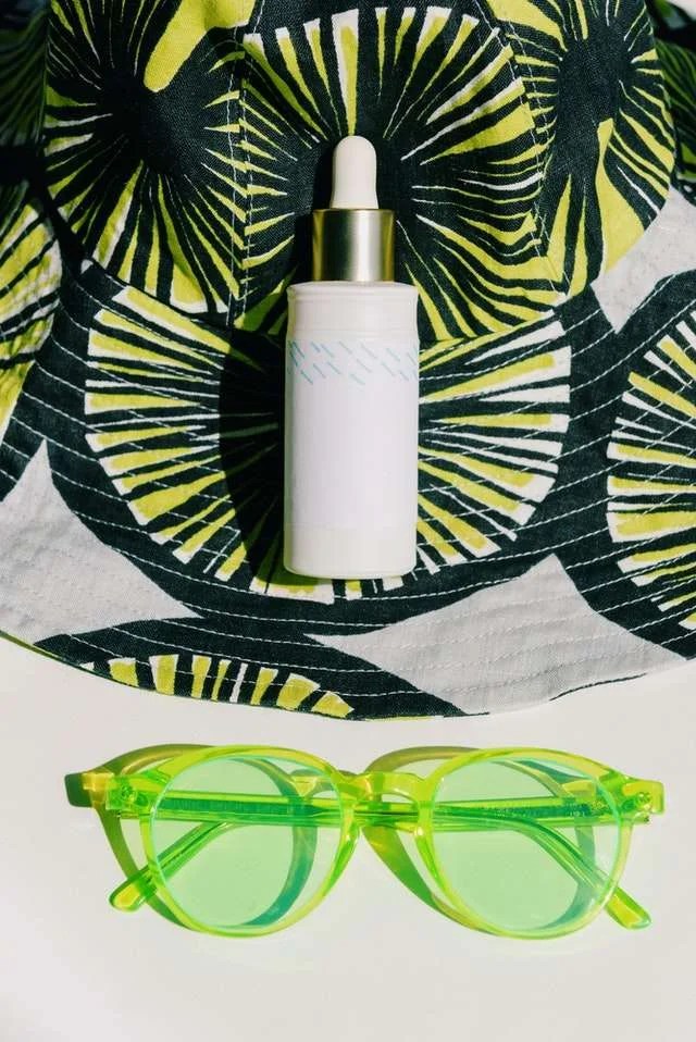 Sunscreen Expiry Date Explained {Good Things To Know} Gr8 Travel Tips