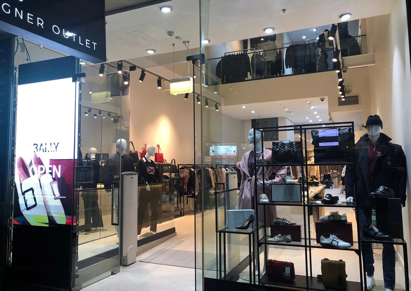 Estro Luxury Designer Outlet Graaf Group