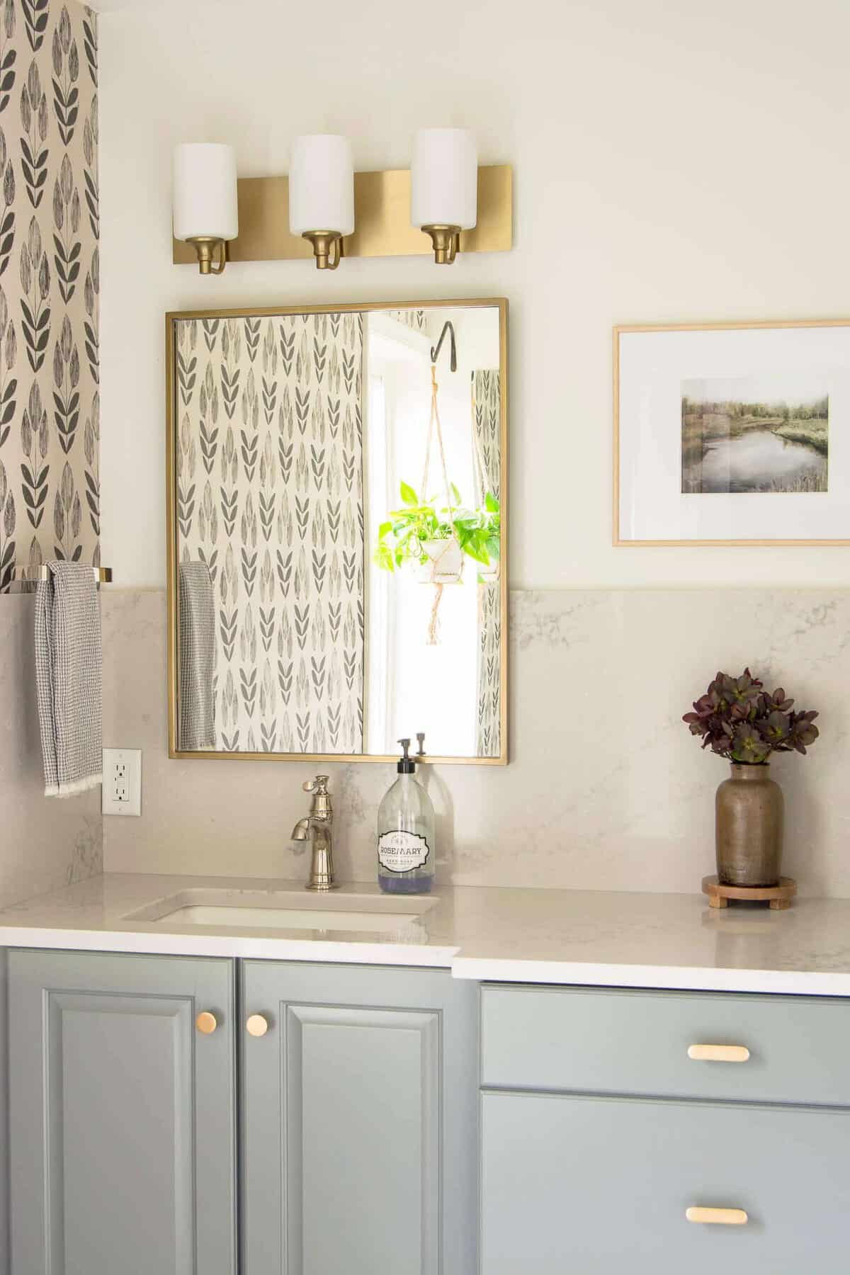 How to Mix Metals in Bathroom Finishes Grace In My Space