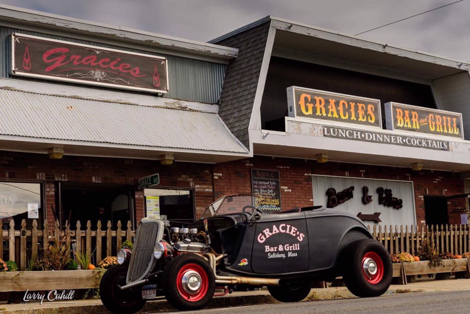 Contact Us Gracie's Bar & Grill