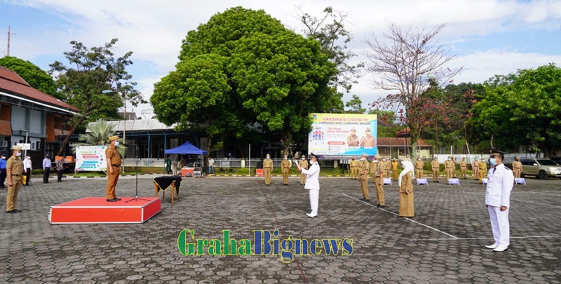 Bupati Garut Lantik 2 Camat dan 3 Fungsional Dalam Apel Gabungan -  GrahaBigNews