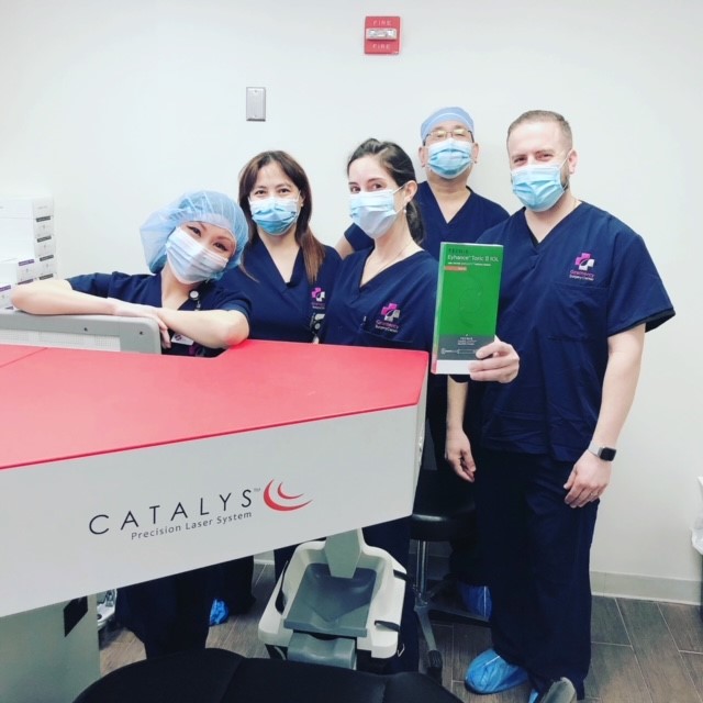 First Female Surgeon in NYC to Perform Surgery Using The New Tecnis Eyehance Toric II IOL Gramercy