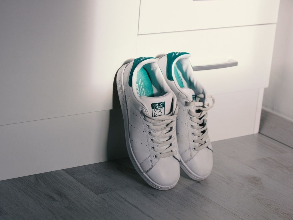 ClosedToe, ClosedToed or CloseToed Shoes? (Quick Facts)