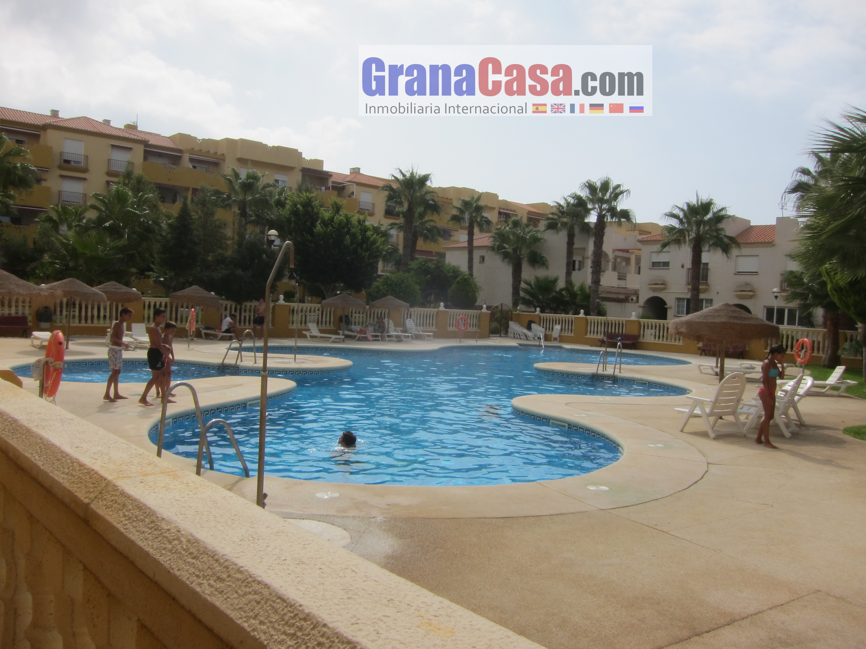 Piso de dos dormitorios en Conde de Barcelona, Almerimar