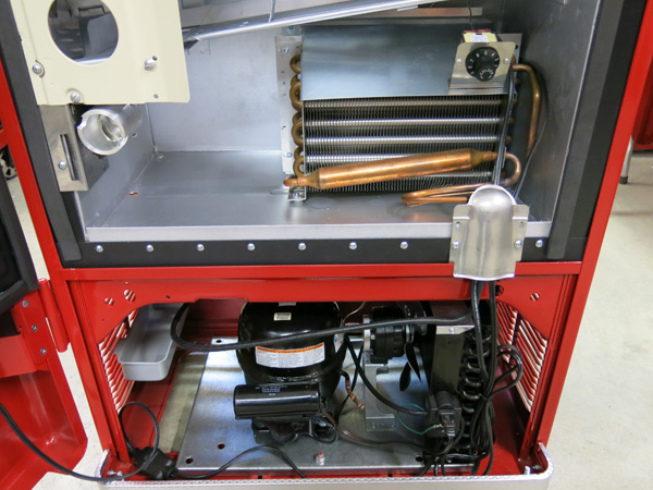 Vendo Coke machine restoration, Vendo CocaCola Machine restoration