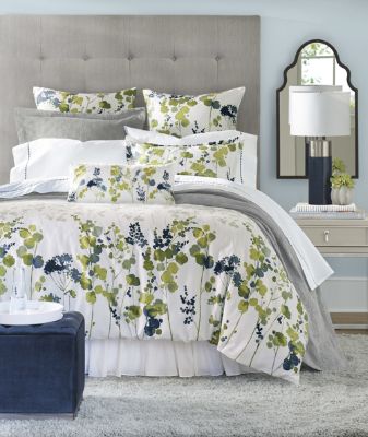 How To Layer Your Bed Our Best Bedscaping Tips Grandin Road Blog
