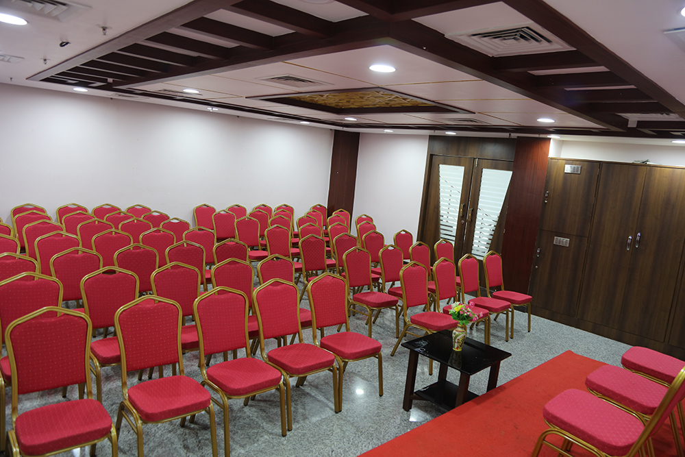 Hotel Grand Kubera in Villupuram , Best 3 Star Hotels in Viluppuram