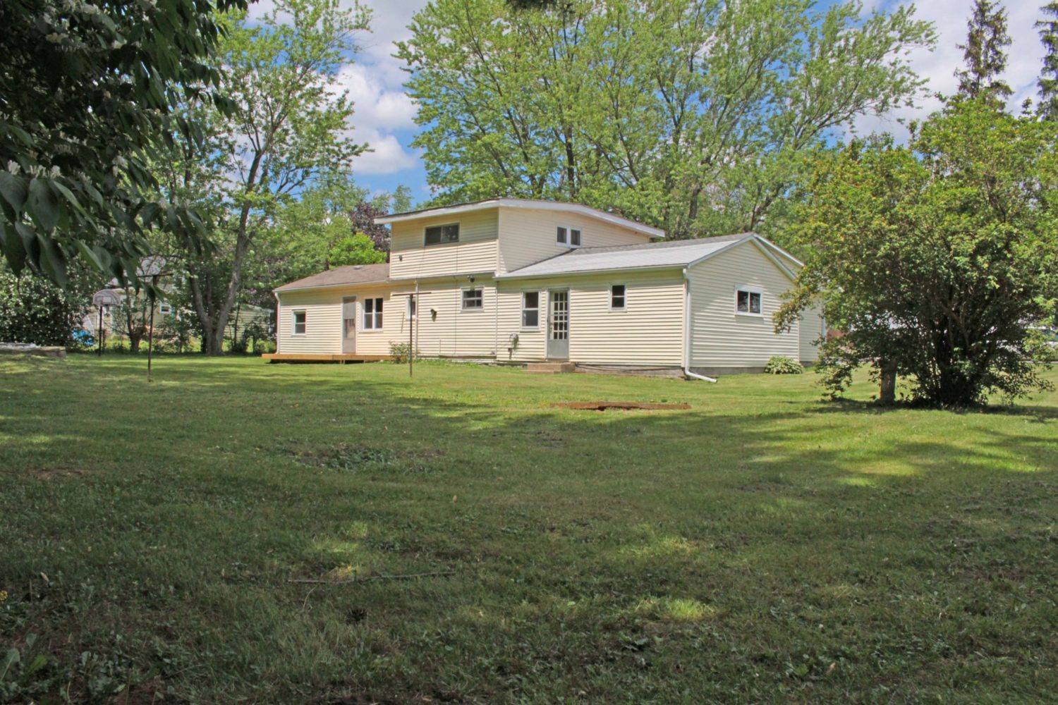 [Sold] Casnovia flip Grand River Realty