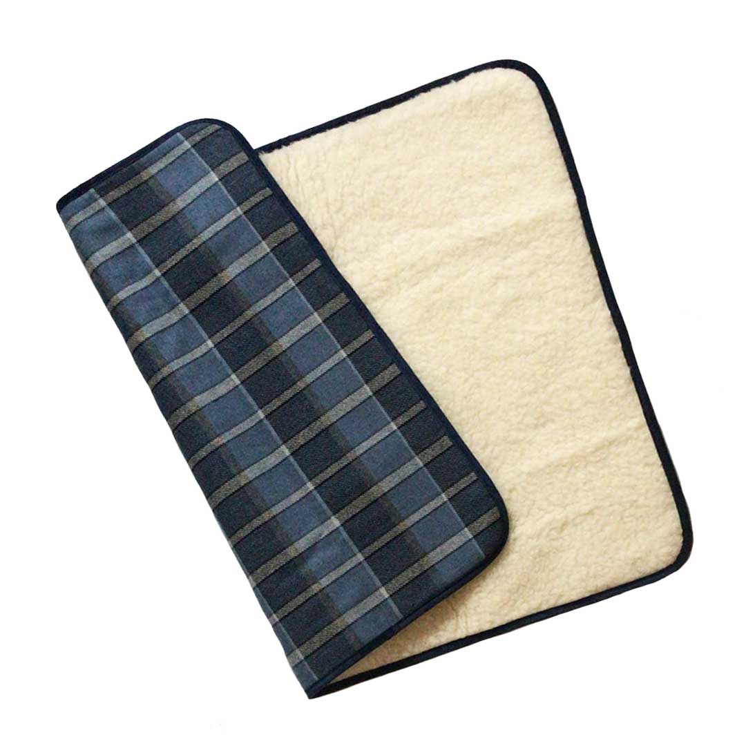 Pure wool knee rug Granny Gets a Grip