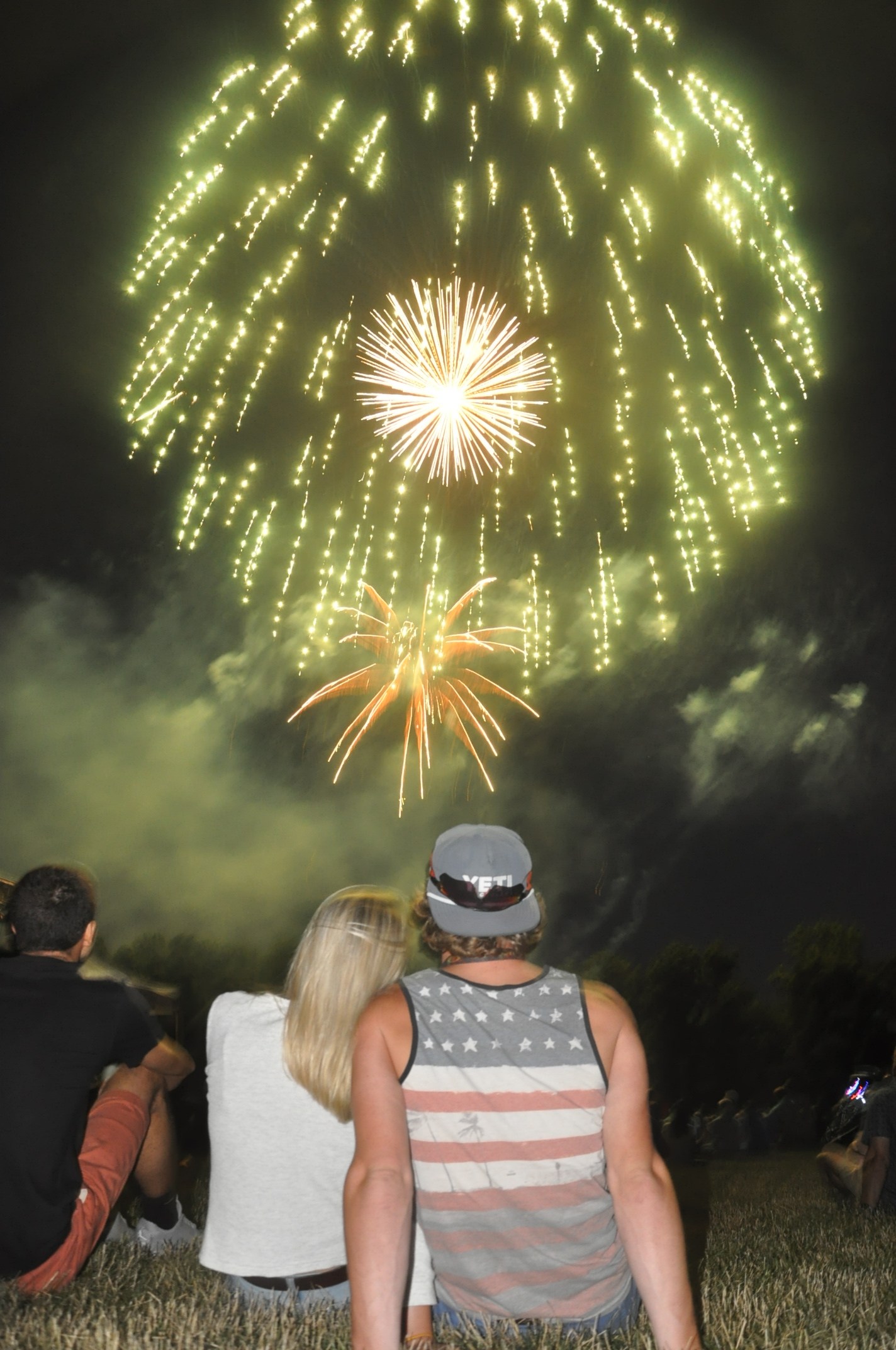 FIREWORKS Granville Kiwanis July 4th A Granville, Ohio tradition since 1962