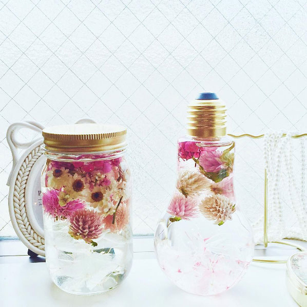 Japanese Herbarium Artist Preserves Blooming Flowers In Glass Jars