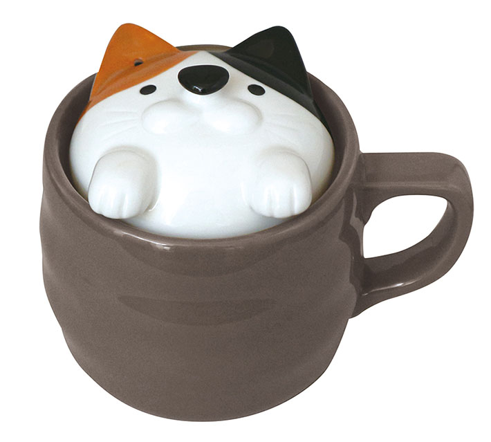 Adorable microwavable shiba and kitty mugs handle all your rice cooking