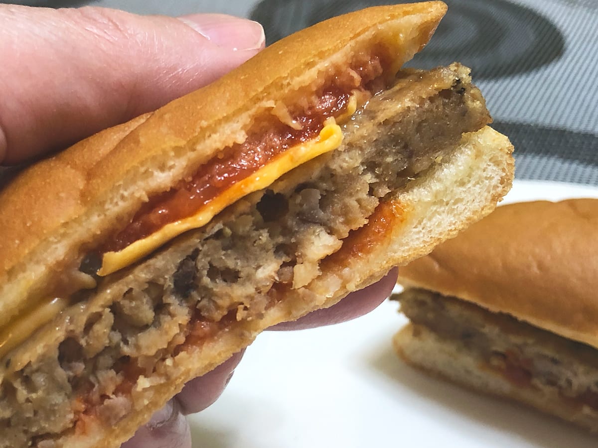 Japanese convenience store cheeseburger surprises jaded English media