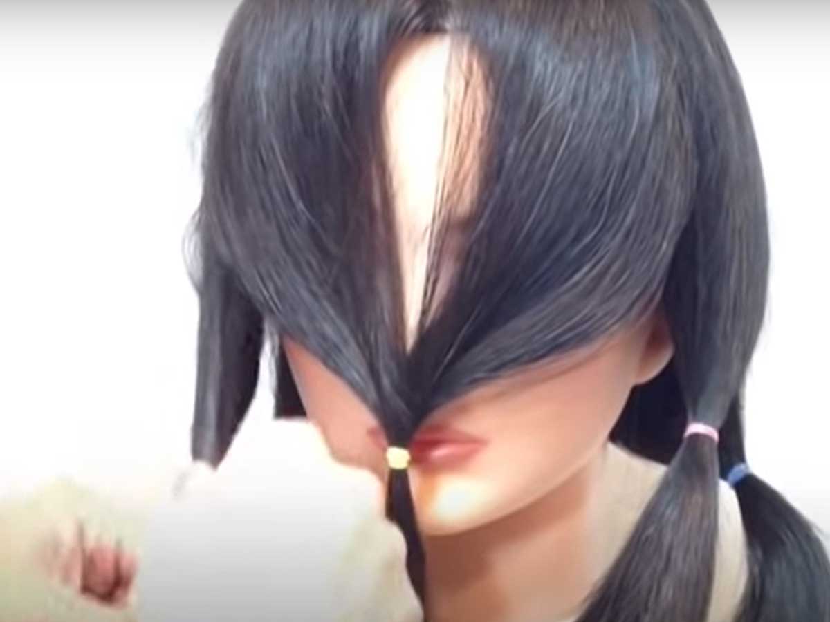 「感染症の流行で外出したくない」 髪用ゴムがあれば簡単にできる『セルフカット』がこちら！ grape [グレイプ]