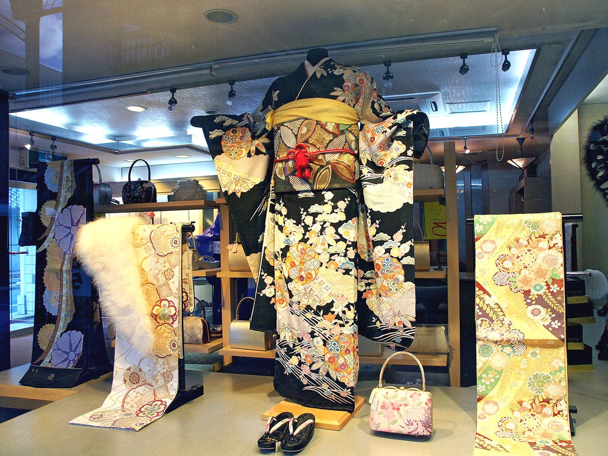 [Kimono Style] Why are Kimono so Expensive? grape Japan