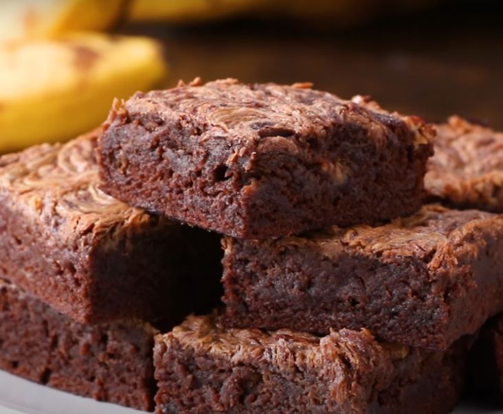 Spinach Brownies Taste and health together. Graphic Recipes