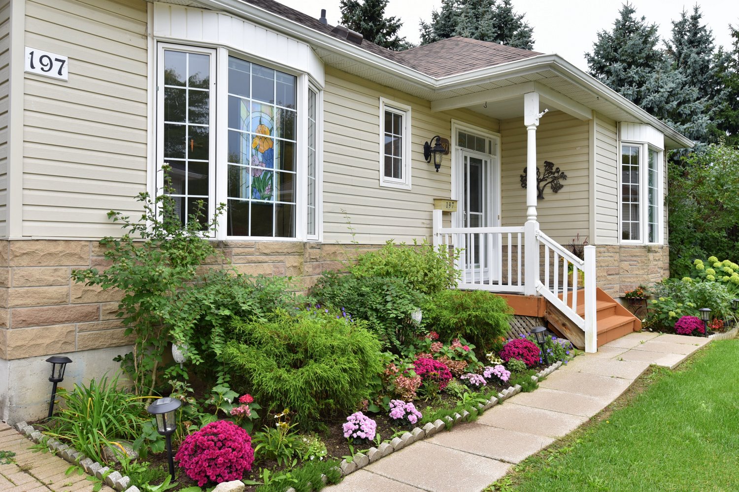 197 Silverbirch Blvd, Mount Hope, Geoff and Joan Walker of G. Walker