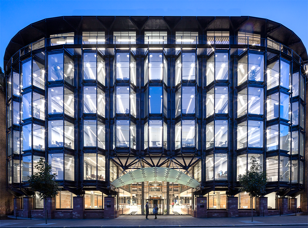 Bracken House refurbished by John Robertson Architects for Financial