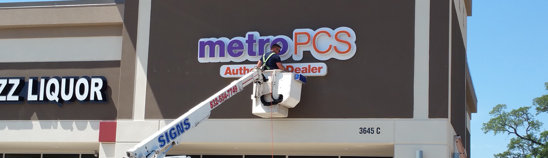 Christian Sign Company Houston Sign Company 8325547749 Graphix