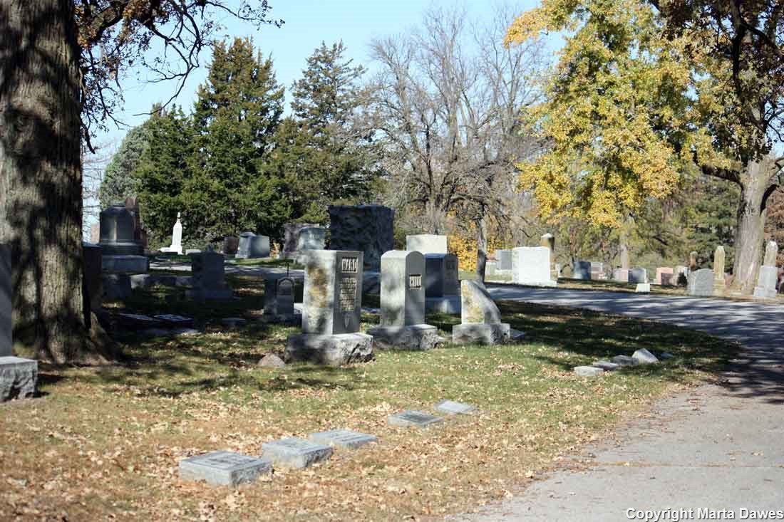 Walnut Hill Cemetery