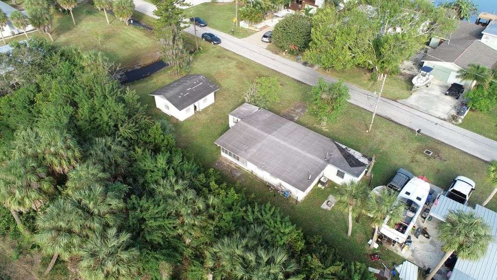 1021 Canal St, Ruskin, FL 33570 Graystone Investment Group
