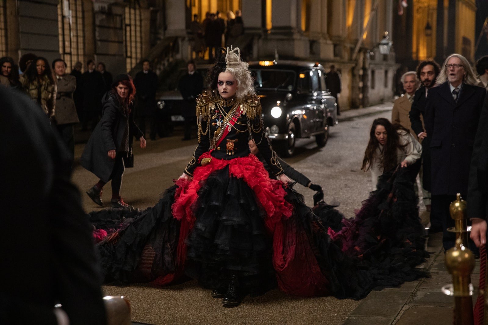 Cruella’s Costume Designer Needs To Release A Fashion Line(04)