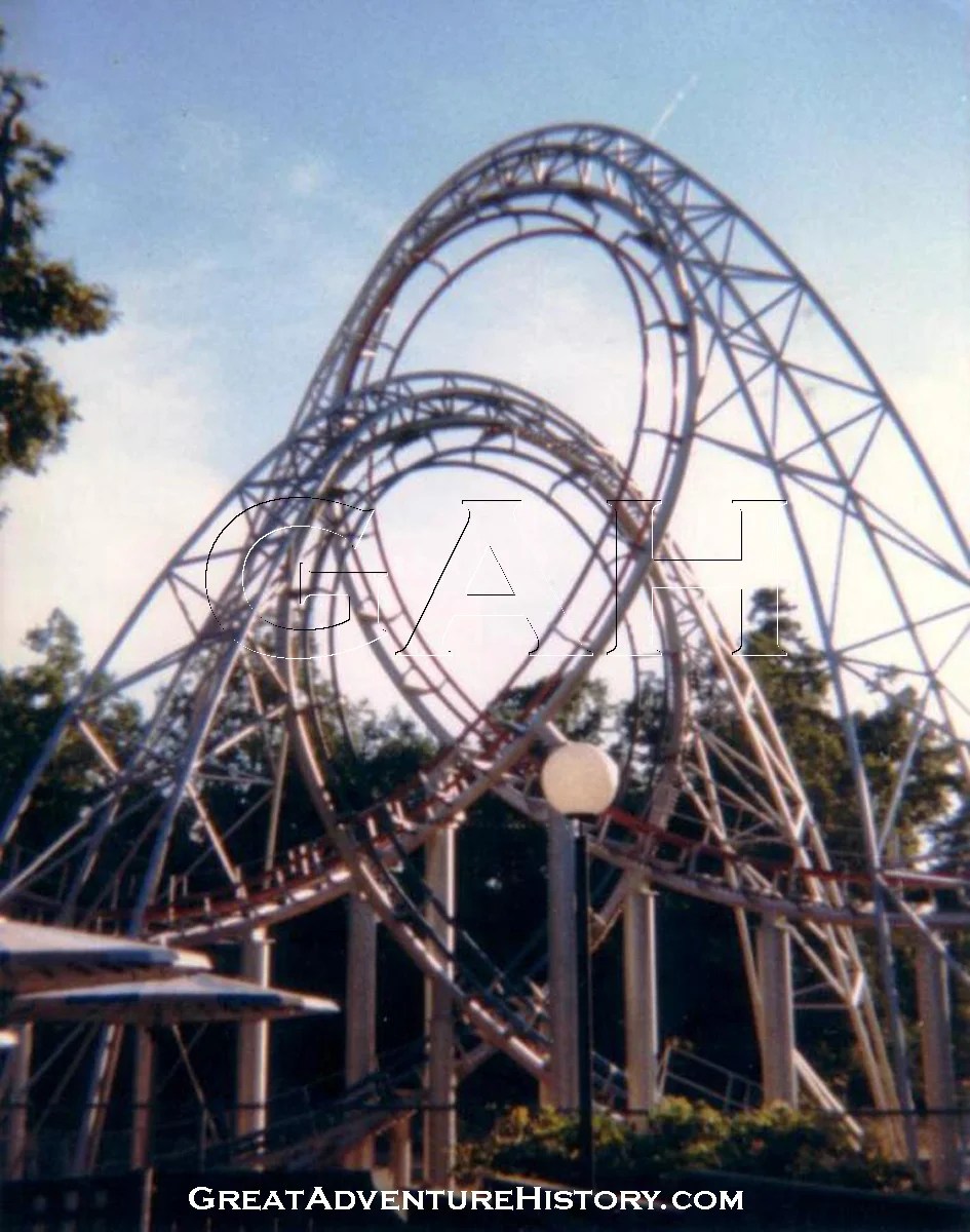 Lightnin' Loops At Six Flags Great Adventure
