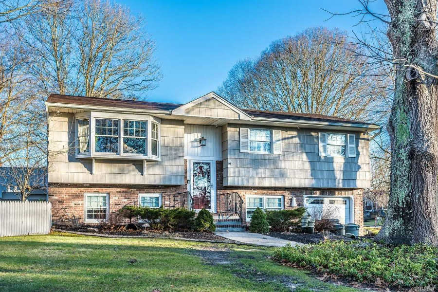 House of the Week Spacious high ranch near downtown Center Moriches