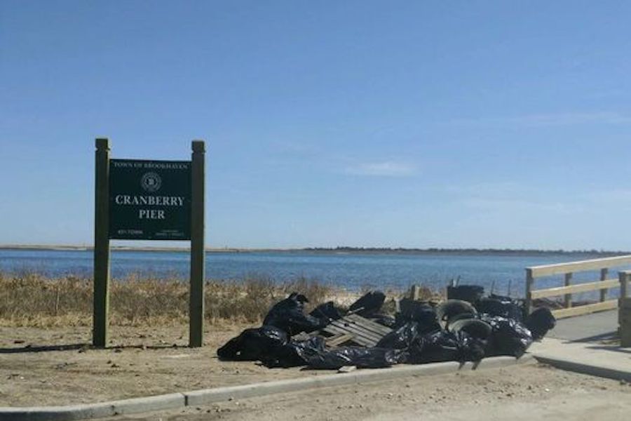 Mastic Beach cleanup effort draws more than 100 volunteers Greater