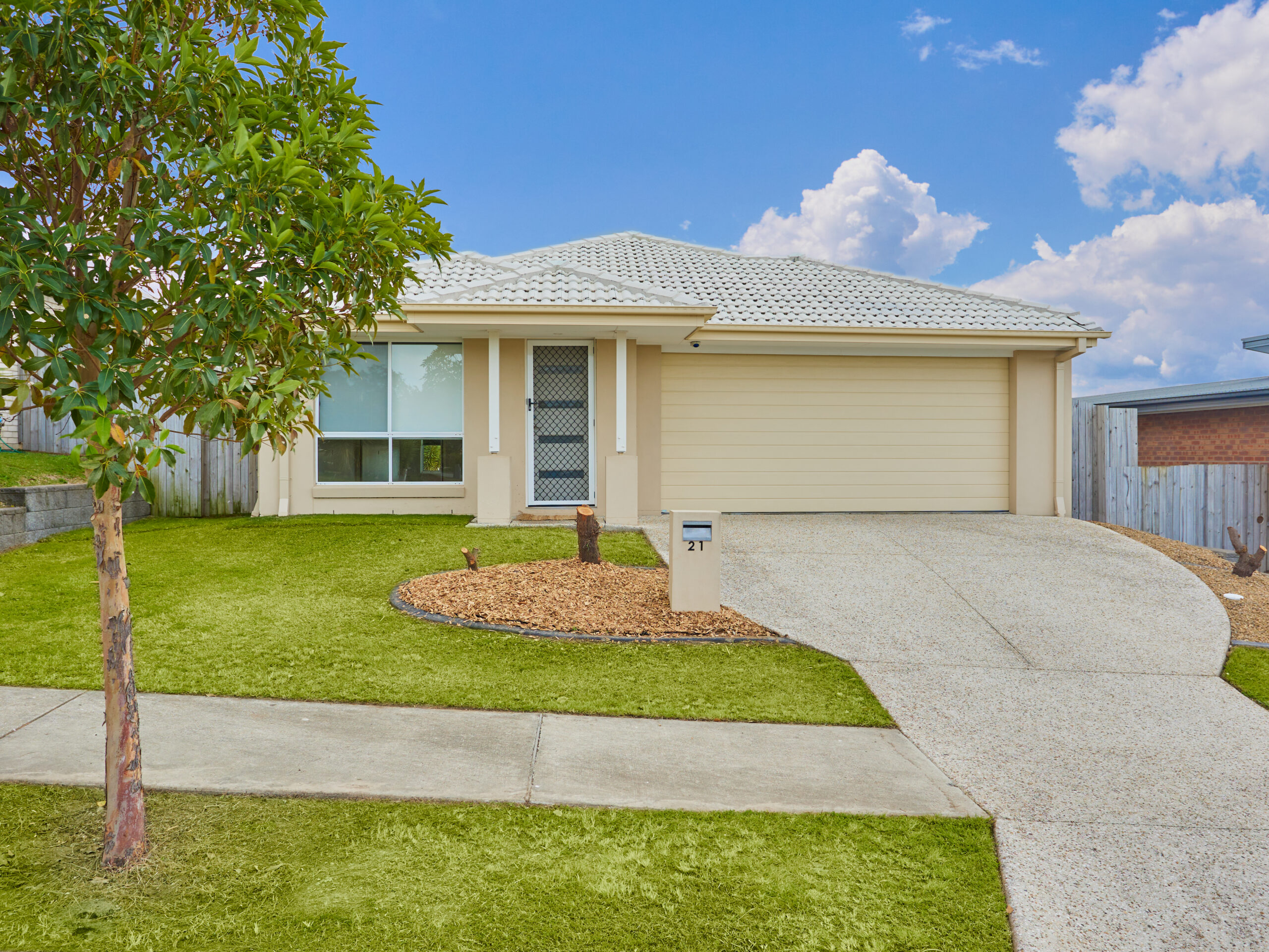 Thorne Drive, Pimpama, QLD, 4209 Great Mates