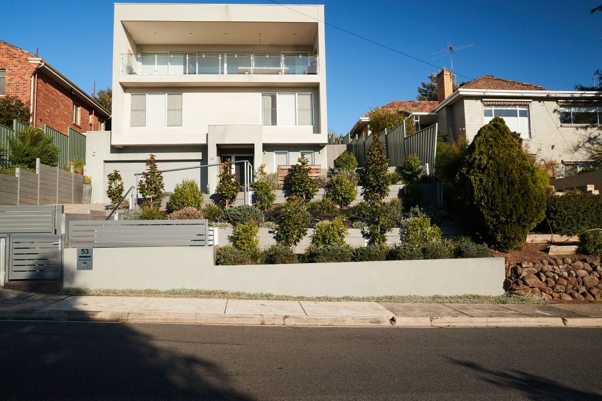 Retaining Walls for Melbourne Properties Great Spaces
