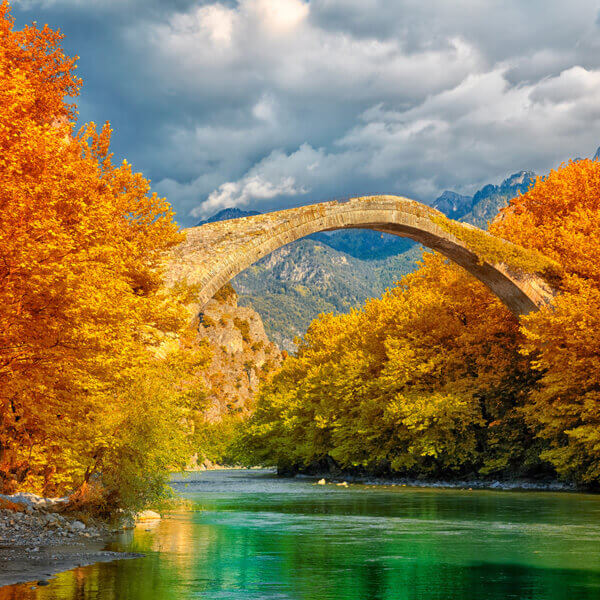 Best time to visit Greece 2020 4 Seasons and 5 Senses guide