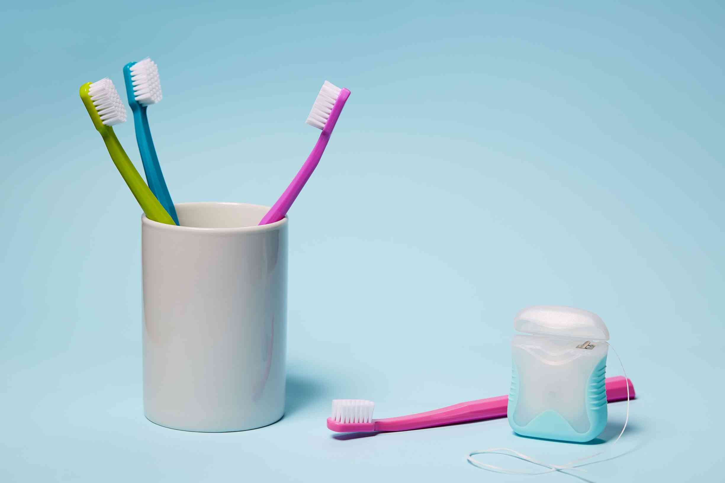 Find Out What Time of Day Your Dentist Wants You to Floss and Brush(04)