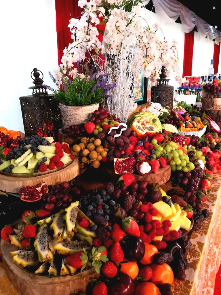 Green Valley FRESH FRUIT DISPLAYS