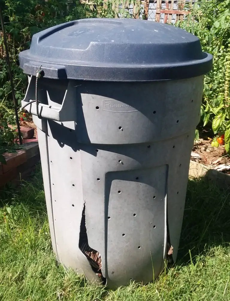 Making a Wire Compost Bin Easy! Green and Grumpy