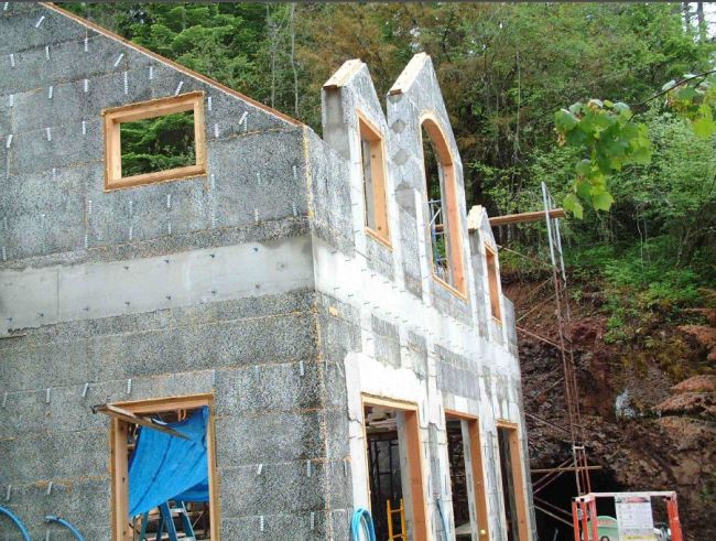 Rastra or Durisol? EcoAlternatives for Construction Green Building